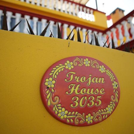 Trojan House Apartamento Ensenada Exterior foto